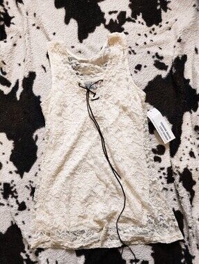 *NWT* "JODY" WOMEN'S Y2K LACE TANK TOP - CREAM